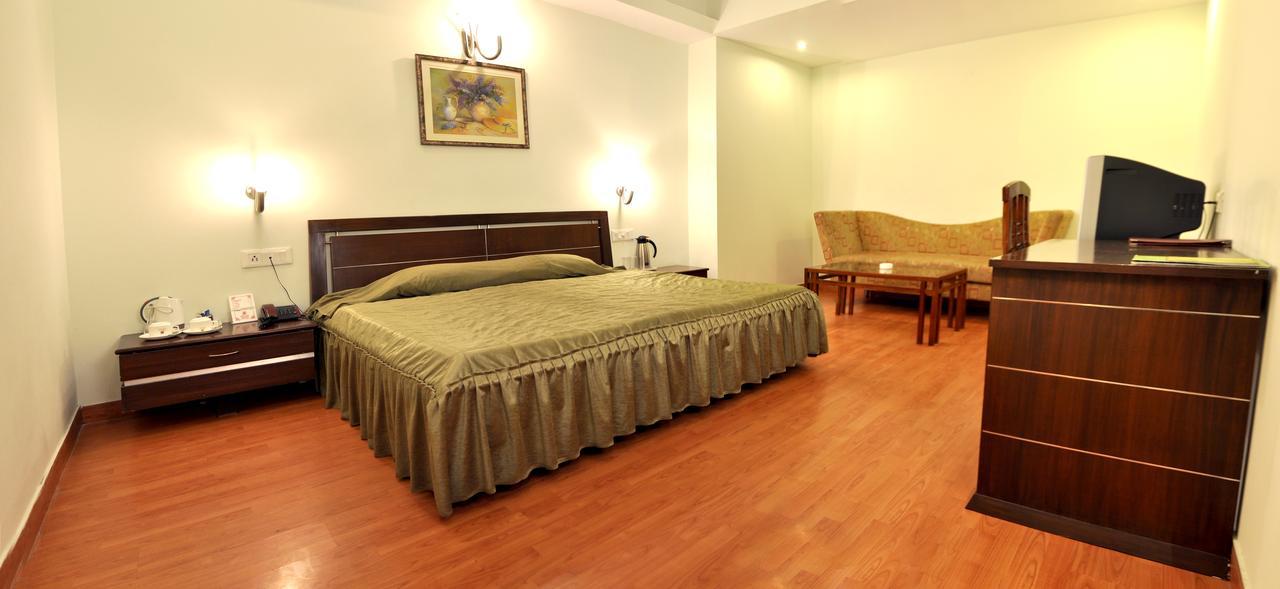 Elm Tree Amritsar Exterior foto
